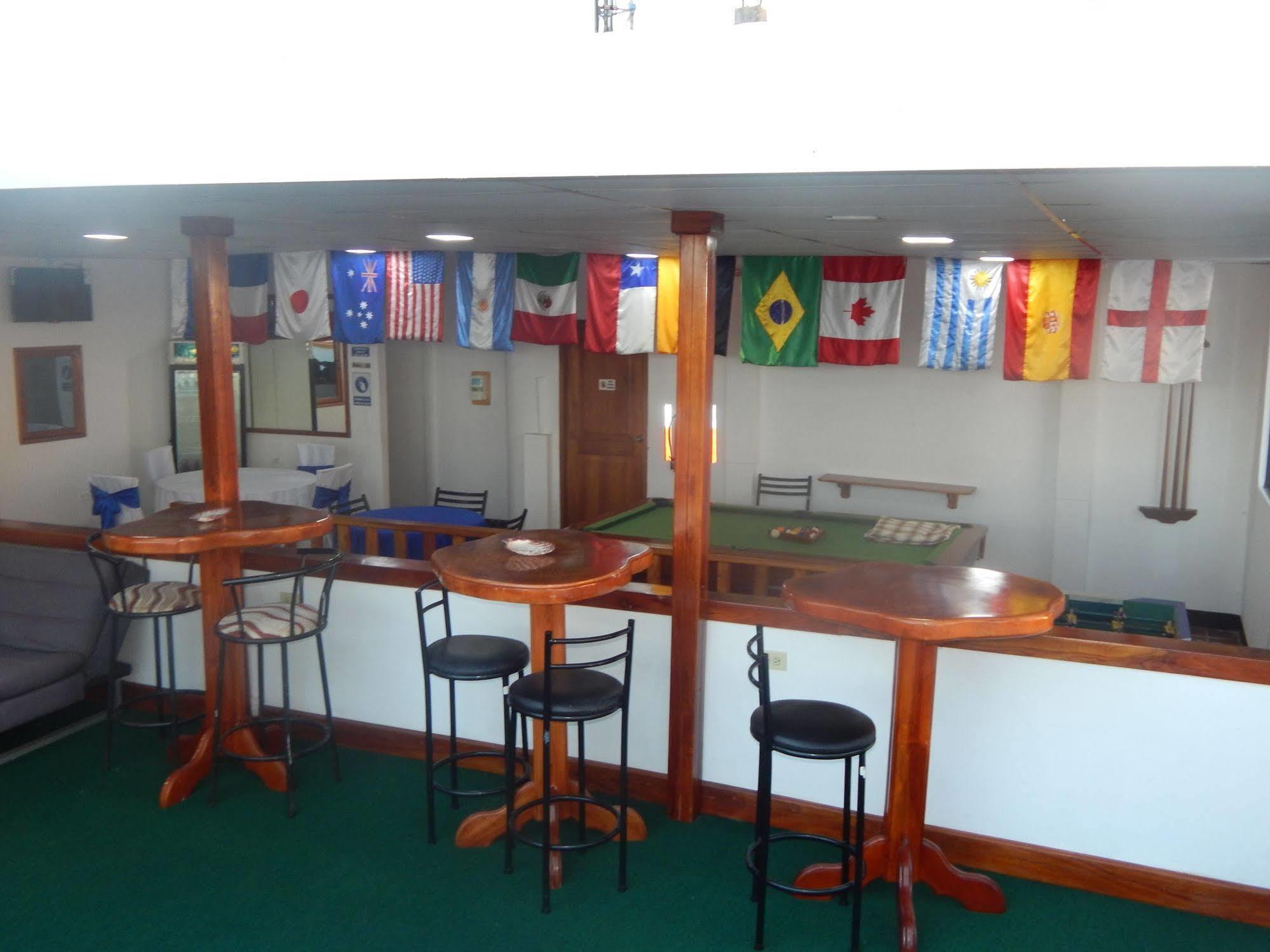 Algarrobos Hotel Puerto Baquerizo Moreno