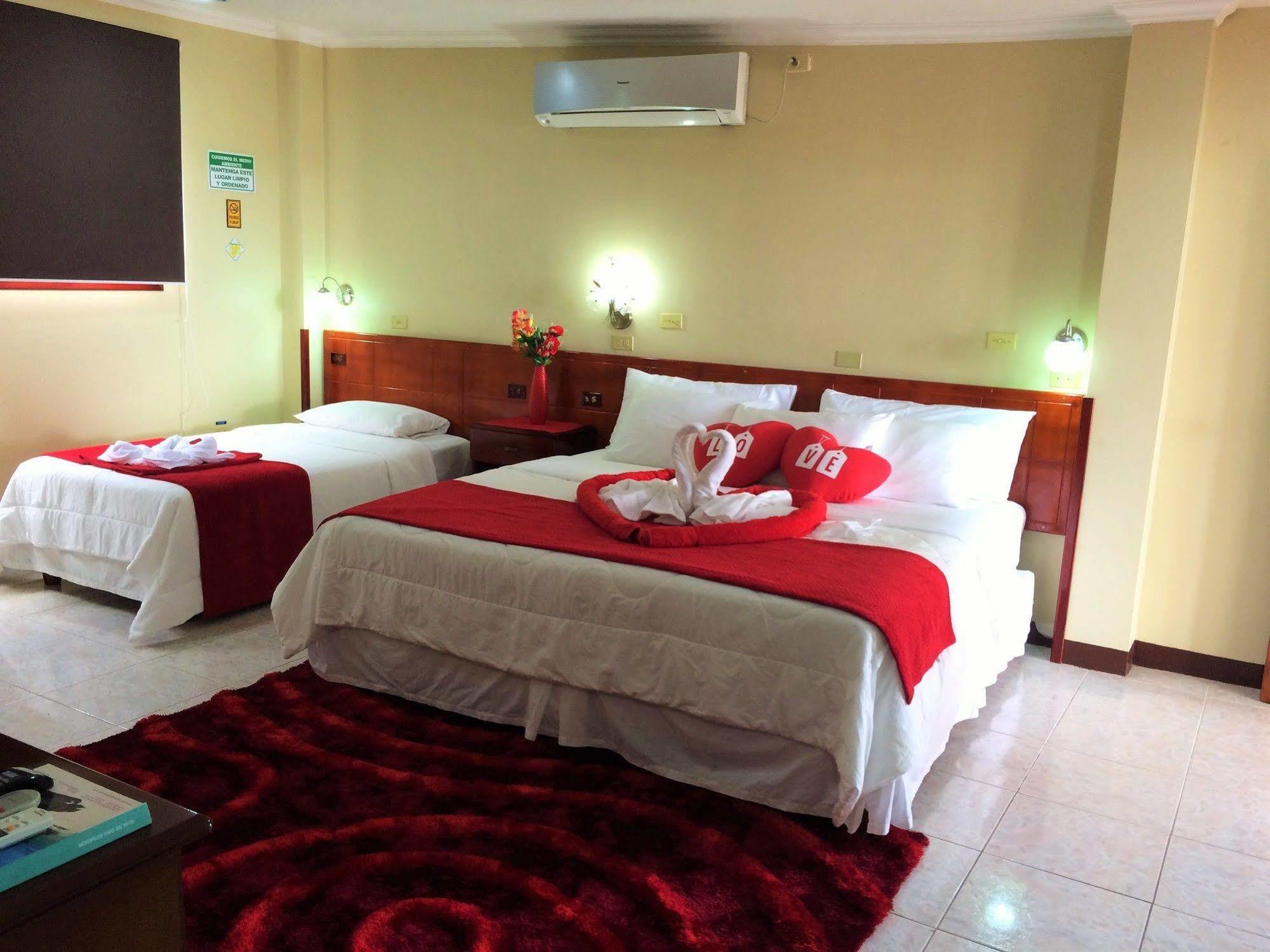 Hotel Algarrobos Puerto Baquerizo Moreno